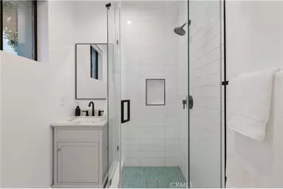 5248 Segals Way, Sherman Oaks, CA 91411 - Photo 6