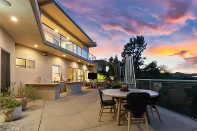 11527 Dona Dolores, Studio City, CA 91604 - Photo 32