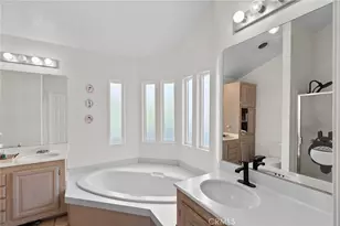 20095 Shadow Island Dr, Canyon Country, CA 91351 - Photo 18