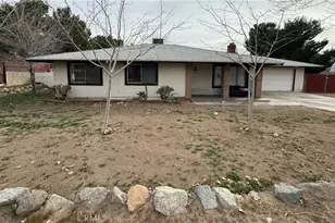39044 162nd, Palmdale, CA 93591 - Photo 2