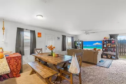 26142 Gravett Place, Saugus, CA 91350 - Photo 6