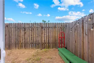 26142 Gravett Pl, Saugus, CA 91350 - Photo 24