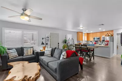 26146 Gravett Place, Saugus, CA 91350 - Photo 16
