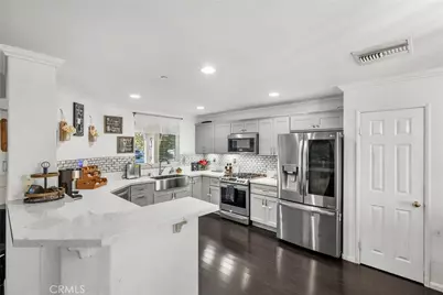 13204 Alta Vista Way, Sylmar, CA 91342 - Photo 8