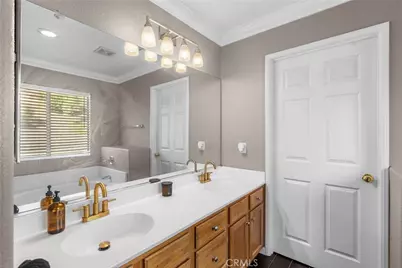 13204 Alta Vista Way, Sylmar, CA 91342 - Photo 22