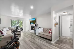 26926 Flo Ln, Canyon Country, CA 91351 - Photo 4