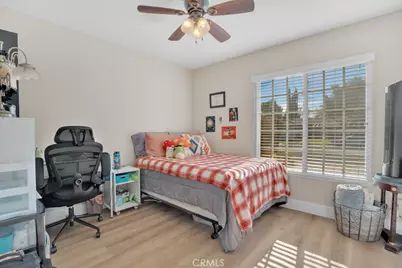 23549 Via Plata, Valencia, CA 91355 - Photo 18