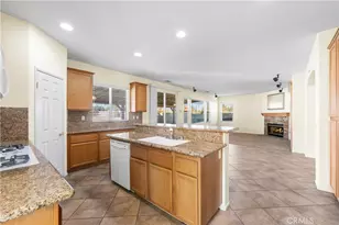 41647 Palermo Ct, Lancaster, CA 93536 - Photo 16