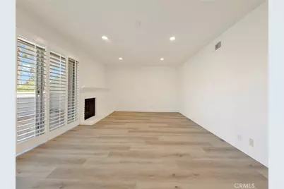 26109 Rainbow Glen, Newhall, CA 91321 - Photo 10