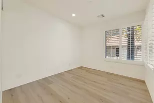 26109 Rainbow Glen, Newhall, CA 91321 - Photo 24