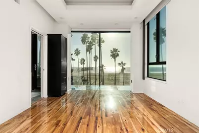 3009 Ocean Front Walk, Venice, CA 90291 - Photo 20