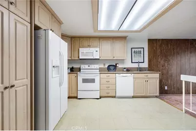 10140 Larwin Avenue #3, Chatsworth, CA 91311 - Photo 12