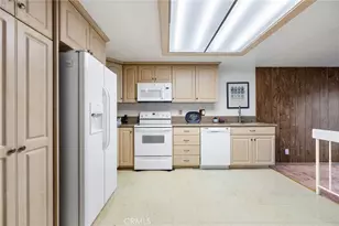 10140 Larwin Ave, Chatsworth, CA 91311 - Photo 12