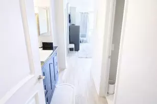 10747 Wilshire Blvd, Los Angeles, CA 90024 - Photo 34