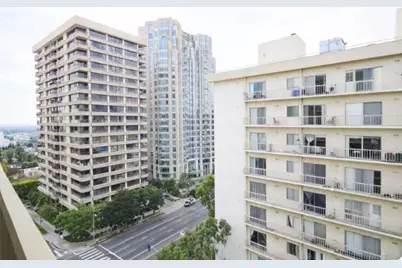 10747 Wilshire Boulevard #1305, Los Angeles, CA 90024 - Photo 14