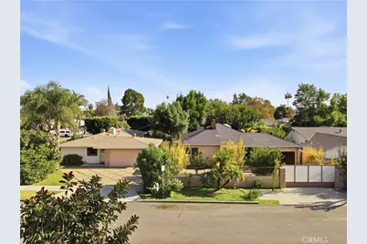 15022 Sylvan Street, Van Nuys, CA 91411 - Photo 4