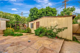 15022 Sylvan St, Van Nuys, CA 91411 - Photo 38