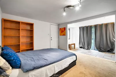 15022 Sylvan Street, Van Nuys, CA 91411 - Photo 40