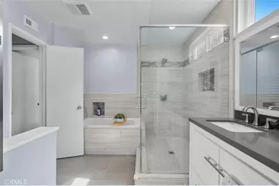 23701 Clarendon Street, Woodland Hills, CA 91367 - Photo 22