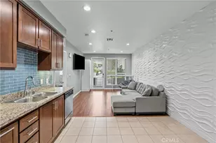 21301 Erwin St, Woodland Hills, CA 91367 - Photo 16