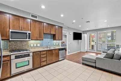 21301 Erwin Street #226, Woodland Hills, CA 91367 - Photo 12
