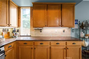 1575 River Wood Ct, Simi Valley, CA 93063 - Photo 18