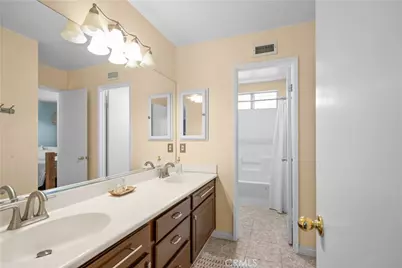 1575 River Wood Court, Simi Valley, CA 93063 - Photo 30