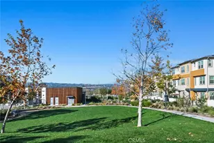 27226 Red Willow Ct, Valencia, CA 91381 - Photo 48