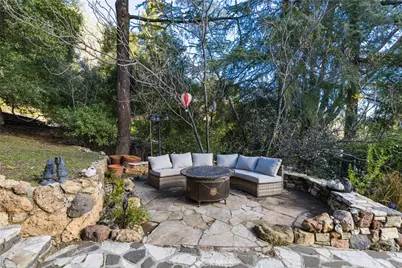 2305 Sugarloaf Drive, Agoura Hills, CA 91301 - Photo 6