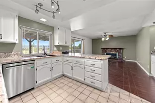 13133 Thomasville Ct, Moorpark, CA 93021 - Photo 20