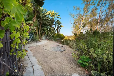 2016 Lemoyne Street, Los Angeles, CA 90026 - Photo 20