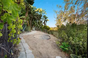 2016 Lemoyne St, Los Angeles, CA 90026 - Photo 20