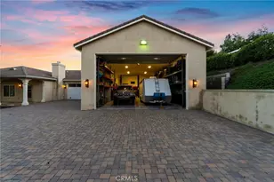 30012 Valley Glen St, Castaic, CA 91384 - Photo 14