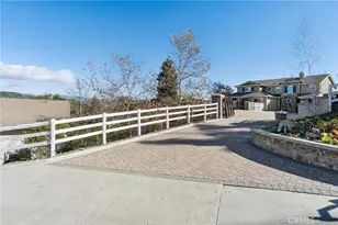 30012 Valley Glen St, Castaic, CA 91384 - Photo 74