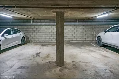 1129 Larrabee Street #10, West Hollywood, CA 90069 - Photo 12