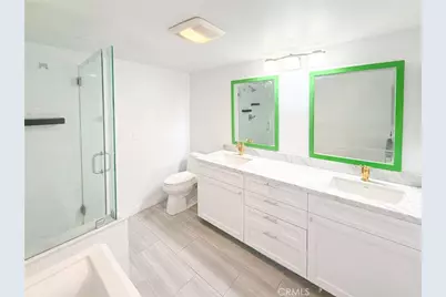 1129 Larrabee Street #10, West Hollywood, CA 90069 - Photo 8