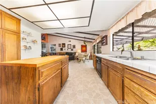 4275 Thomas Ct, Simi Valley, CA 93063 - Photo 26