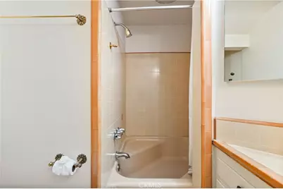 1347 Andenes, Glendale, CA 91208 - Photo 36