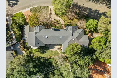 1347 Andenes, Glendale, CA 91208 - Photo 60