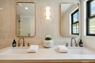 13817 Valley Vista Blvd, Sherman Oaks, CA 91423 - Photo 14