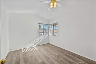 22732 Pear Ct, Saugus, CA 91390 - Photo 26