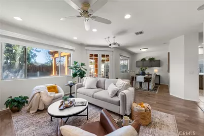 22732 Pear Court, Saugus, CA 91390 - Photo 6