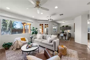 22732 Pear Ct, Saugus, CA 91390 - Photo 6