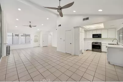 25897 Ramillo, Valencia, CA 91355 - Photo 18