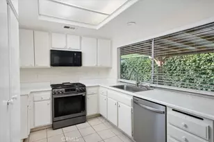 25897 Ramillo, Valencia, CA 91355 - Photo 20