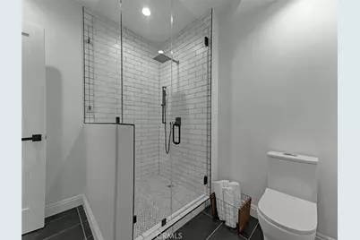 1333 S Beverly Glen Boulevard #402, Los Angeles, CA 90024 - Photo 16