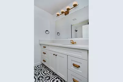 28159 Robin Ave, Saugus, CA 91350 - Photo 26