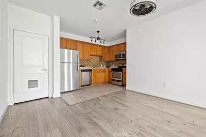 6938 Laurel Canyon Blvd #304, North Hollywood, CA 91605 - Photo 6