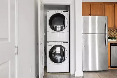 6938 Laurel Canyon Blvd #304, North Hollywood, CA 91605 - Photo 8