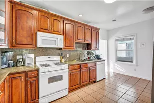 2641 S Catalina St, Los Angeles, CA 90007 - Photo 6